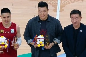 李根谈首钢致敬仪式：感谢俱乐部邀请 这支球队承载无数美好回忆