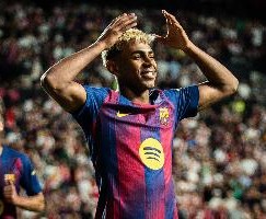 西媒：亚马尔渴望满状态出战巴黎，他将其视为证明自己的绝佳时机